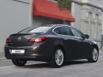 Opel Astra Sedan 2013 года (ZA)